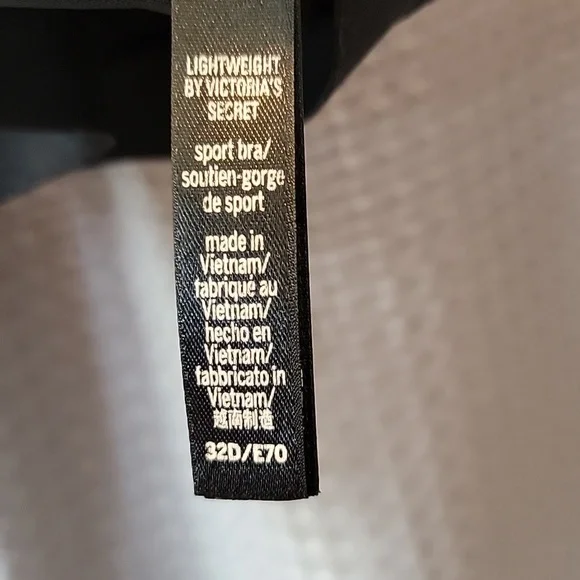 Lightweight By Victoria's Secret Victoria Sport Sports Bra 32D - Picture 4 of 4